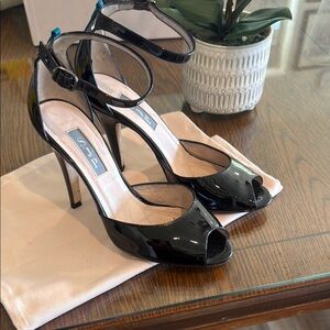 Black Patent Leather Women's 👠